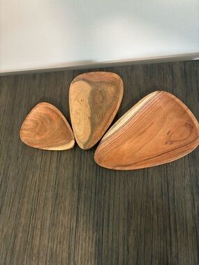 Handcrafted Wooden Serving Bowl Set - Natural Brown Trio